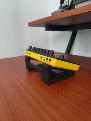 Soporte Roland Aira Compact