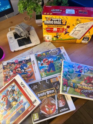 Nintendo 2DS + 5 juegos