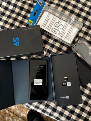 Samsung Galaxy J7 16GB Negro y sansumg s9 64G