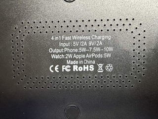 CARICABATTERIE 4 IN 1 PER DISPOSITIVI APPLE
