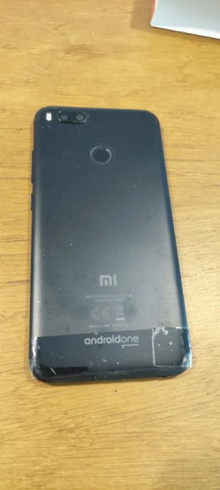 Xiaomi Mi A1. Pantalla rota. Para piezas o reparar