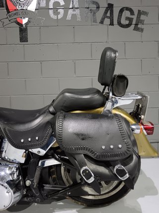 Harley Davidson Fat Boy Dorada