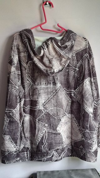 Chaqueta con cremallera y capucha Talla 4XL