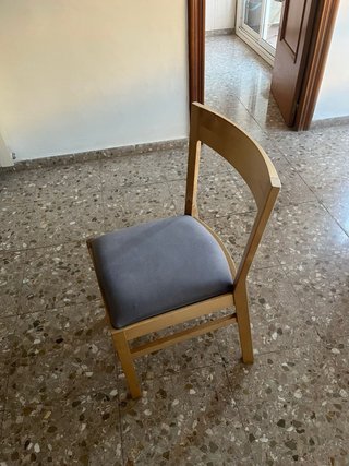 Mesa comedor y 4 sillas madera