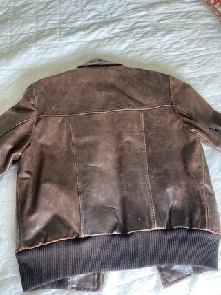 Chaqueta de piel marrón para hombre