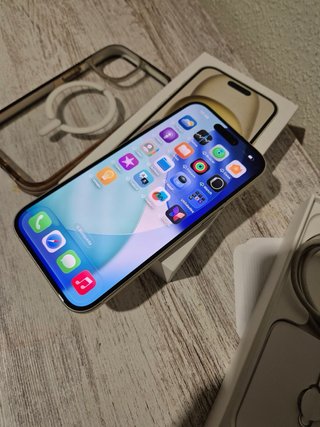 iPhone 15 Plata/Blanco