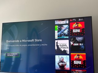Xbox One S Bianca + FIFA 19 + Controller di gioco