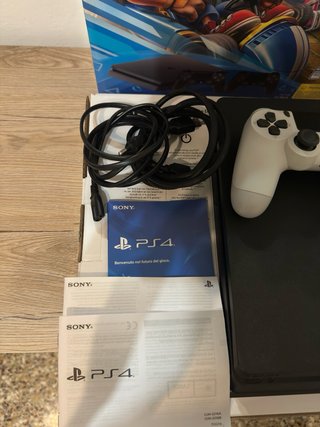 Ps4 Slim 1TB con Scatola Originale