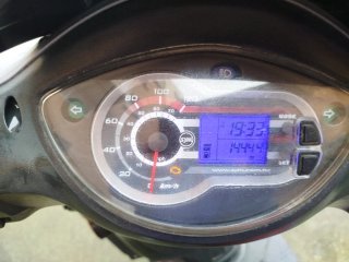 Scooter 125cc Plata y Rojo