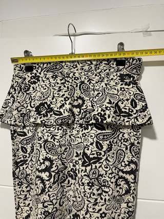 Minifalda Bershka estampada ajustada