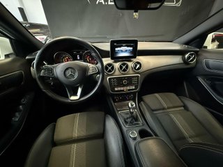 MERCEDES GLA  180 1.6