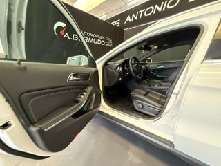MERCEDES GLA  180 1.6
