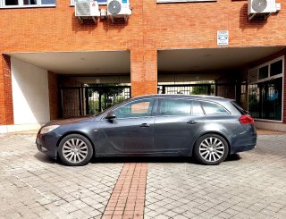 Opel Insignia 2010 distintivo medioambiental B