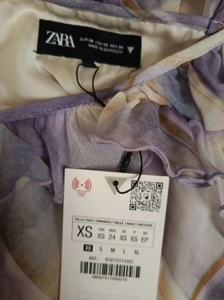 Top Zara volantes cuadros morado y blanco
