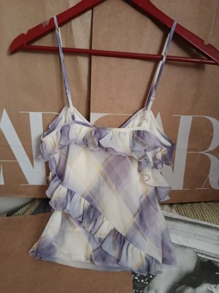 Top Zara volantes cuadros morado y blanco