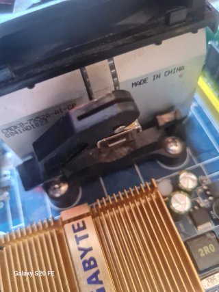 Placa Base Gigabyte GA MA74GM S2H disipador mar2GB