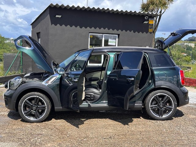 MINI COUNTRYMAN S 2012
