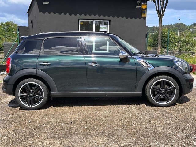 MINI COUNTRYMAN S 2012