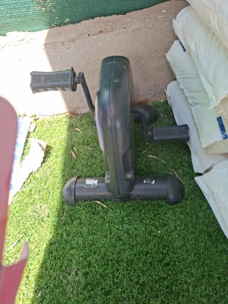 Bicicleta de pedales para ejercicio