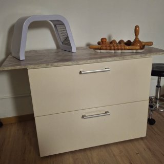 Cajonera de almacenaje beige y marrón