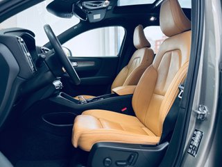 Volvo XC40 INSCRIPTION T5 262CV muy equipado