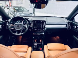 Volvo XC40 INSCRIPTION T5 262CV muy equipado
