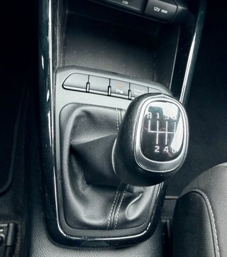 KIA Stonic ETIQUETA ECO 2022