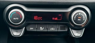 KIA Stonic ETIQUETA ECO 2022