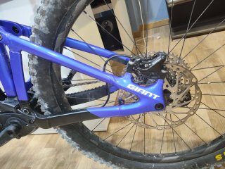 Bicicleta Eléctrica Giant Reign E+3 Cobalt