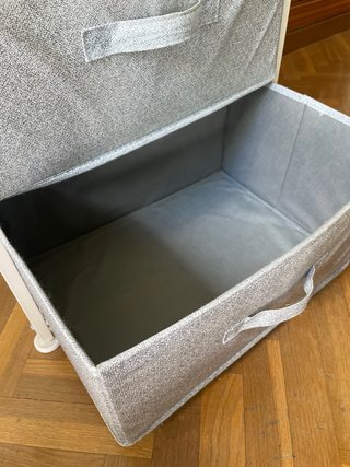 Cajonera piccola in tessuto e metallo