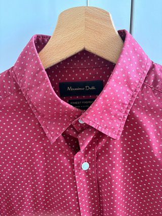 Camisa Massimo Dutti burdeos lunares