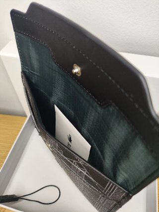 Monedero Lacoste Negro y Gris