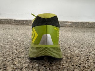 Zapatillas trail Ronhill Freedom casi nuevas 40.5