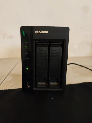 Dispositivo NAS QNAP