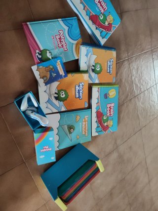 Caja Polyglot Home, baby brain