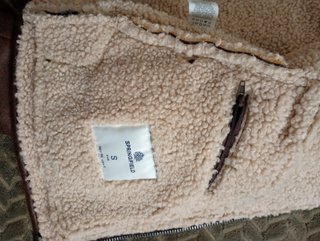Chaqueta marrón con borreguito