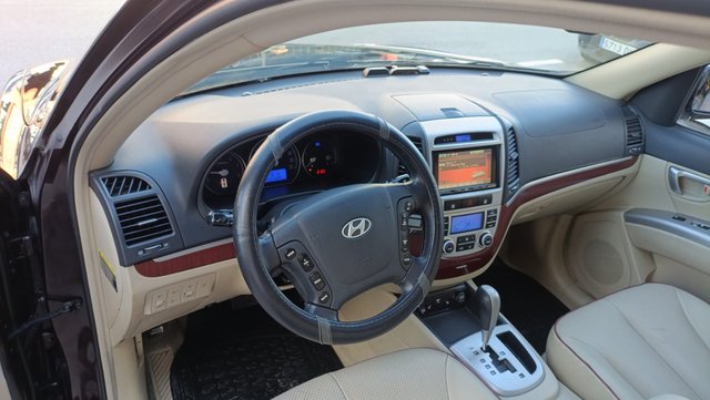 Hyundai Santa Fe 2.2 CRDi VGT Style Automático 5 plazas