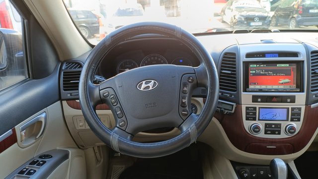 Hyundai Santa Fe 2.2 CRDi VGT Style Automático 5 plazas