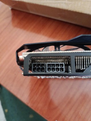 Tarjeta Gráfica Gigabyte R929 OC 4GB Windforce
