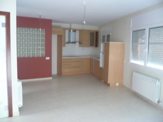 CASA SEMI NUEVA EN SENTMENAT
