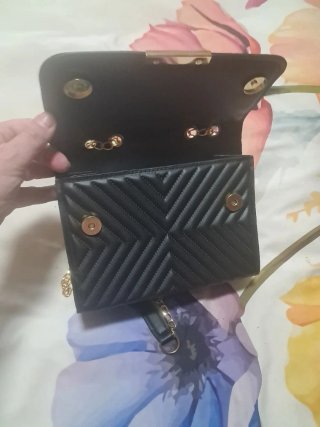 Bolso de fiesta negro y dorado