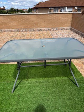 Urge!!Mesa de terraza cristal y metal 1,40x80 cm