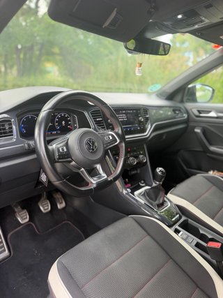 Volkswagen T-Roc 2019