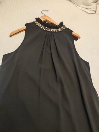 Vestido fiesta negro con pedrería