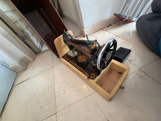 Máquina de Coser Singer Antigua