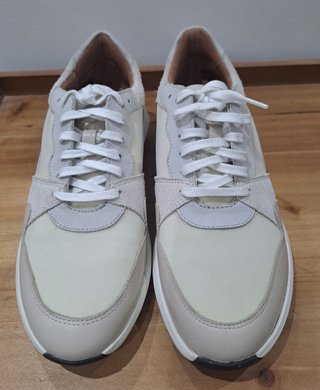 Zapatillas Clarks Beige, crema, gris y Blancas