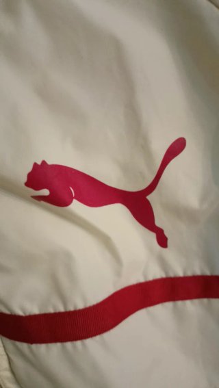 Abrigo Puma Hombre Beige y Rojo