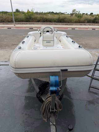 Williams Turbojet 325 Semirrígida