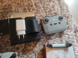 Dron DJI Mini 2 Fly More Combo