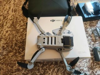 Dron DJI Mini 2 Fly More Combo